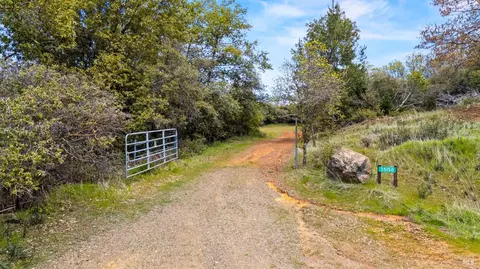 35150 Pine Mountain Rd, Cloverdale, CA 95425