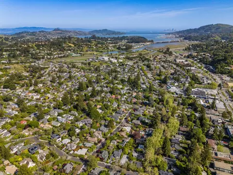 View/Area - 128 Walnut Ave, Mill Valley, CA 94941 photo 7 of 9