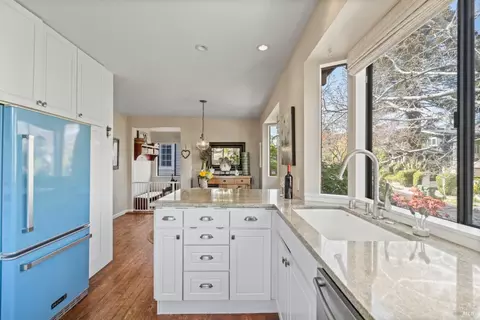 Kitchen - 128 Walnut Ave, Mill Valley, CA 94941 photo 7 of 7