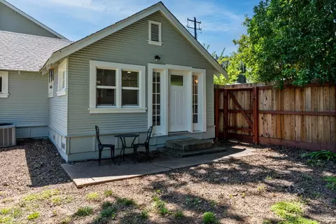 1207 W Clay St, Ukiah, CA 95482 photo 33