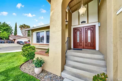 340 Rockhurst Ct, Fairfield, CA 94533 photo 6