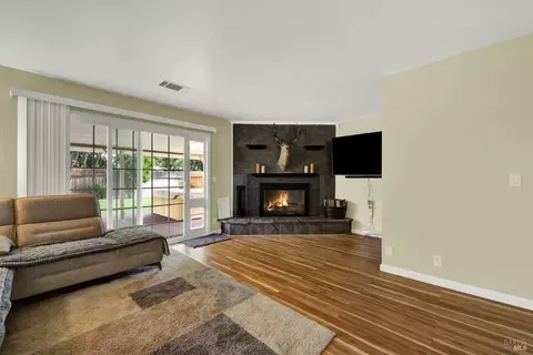 340 Rockhurst Ct, Fairfield, CA 94533 photo 20