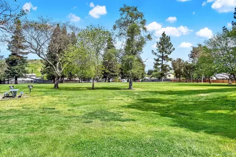 340 Rockhurst Ct, Fairfield, CA 94533 photo 58