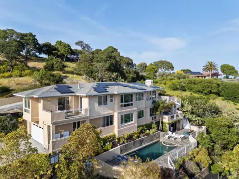 75 Inverness Dr, San Rafael, CA 94901