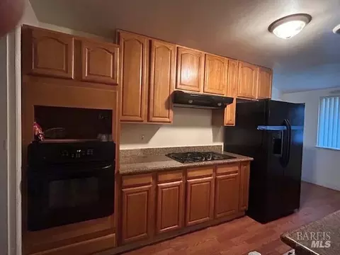 1326 Elliott Dr, Vallejo, CA 94589 photo 3