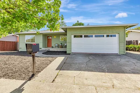 2127 Mission Blvd, Santa Rosa, CA 95409