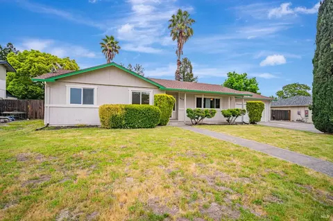 Exterior - 6114 Wright Way, Windsor, CA 95492 photo 2 of 14