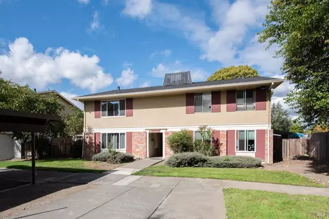 300 Stony Point Rd #144, Santa Rosa, CA 95401