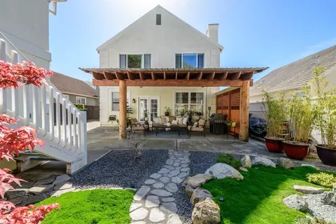 Exterior - 5265 Trophy Dr, Fairfield, CA 94534 photo 5 of 12