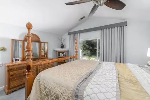 Bedroom - 5265 Trophy Dr, Fairfield, CA 94534 photo 2 of 7