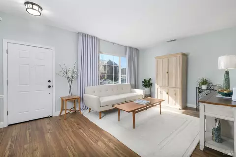 Living - 5265 Trophy Dr, Fairfield, CA 94534 photo 1 of 4