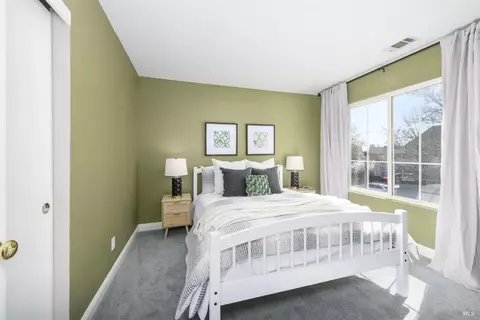 Bedroom - 5265 Trophy Dr, Fairfield, CA 94534 photo 4 of 7
