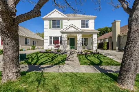 Exterior - 5265 Trophy Dr, Fairfield, CA 94534 photo 2 of 12
