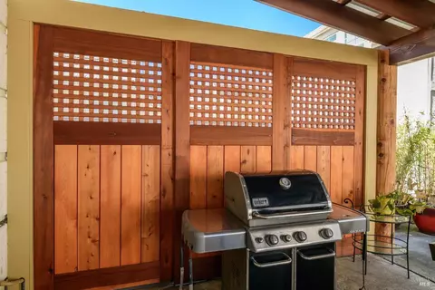 Exterior - 5265 Trophy Dr, Fairfield, CA 94534 photo 8 of 12