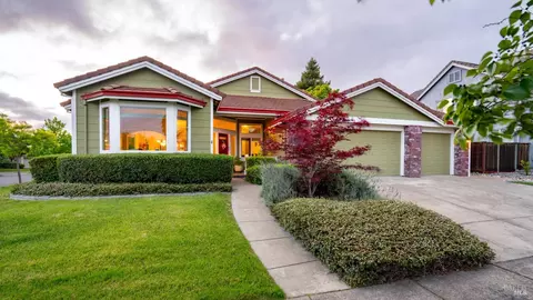 2001 Timberline Ln, Petaluma, CA 94954