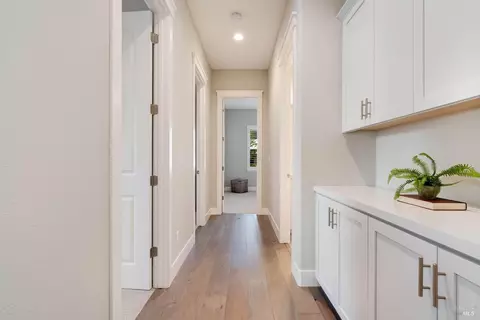 Entry Way - 223 Pheasant Ct, Napa, CA 94558 photo 2 of 2