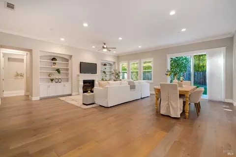Living - 223 Pheasant Ct, Napa, CA 94558 photo 1 of 1