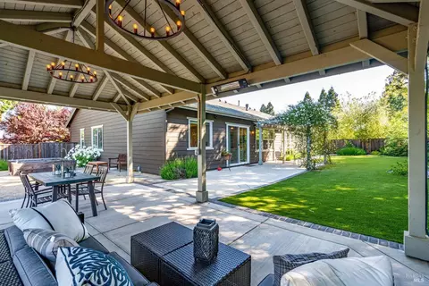 Exterior - 223 Pheasant Ct, Napa, CA 94558 photo 6 of 8