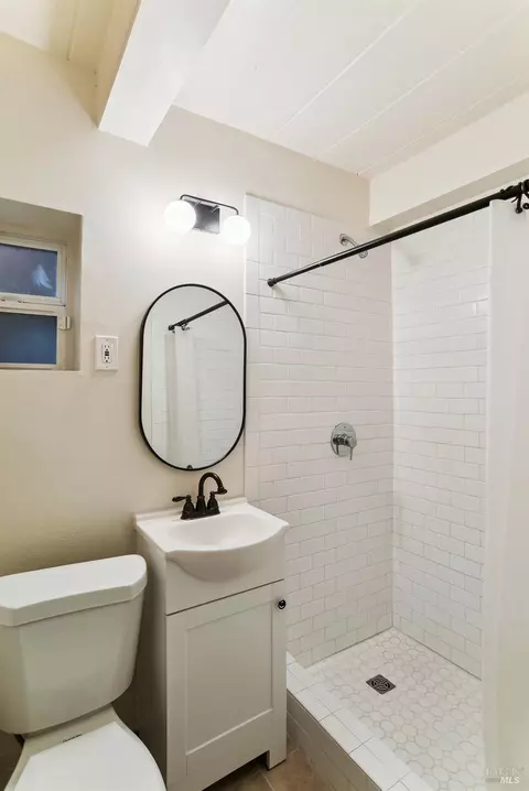 210 B St, Vallejo, CA 94590 photo 47