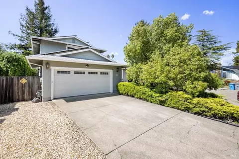 1119 Clelia Ct, Petaluma, CA 94954