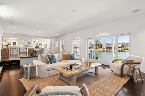 73 Via La Brisa, Larkspur, CA 94939
