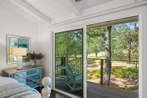 695 Michael Dr, Sonoma, CA 95476 photo 16