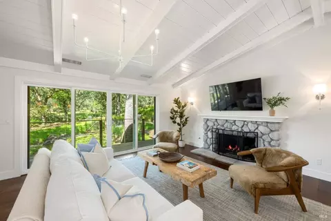 695 Michael Dr, Sonoma, CA 95476 photo 5