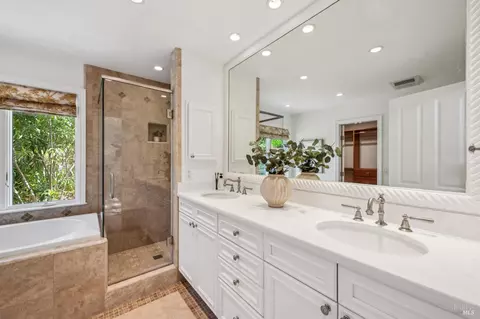 Bath - 7 Madrono Ave, Corte Madera, CA 94925 photo 1 of 5