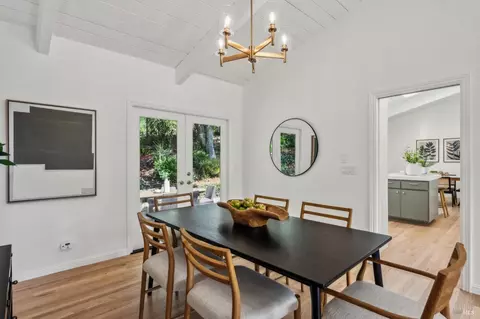 Dining - 7 Madrono Ave, Corte Madera, CA 94925 photo 3 of 6