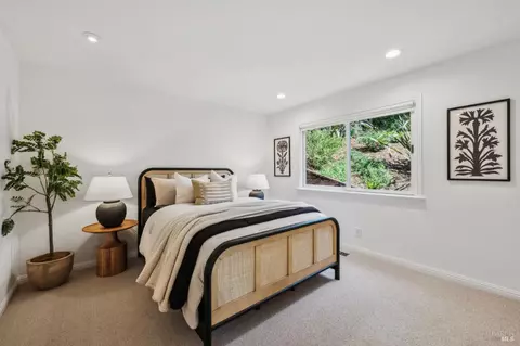 Bedroom - 7 Madrono Ave, Corte Madera, CA 94925 photo 5 of 10