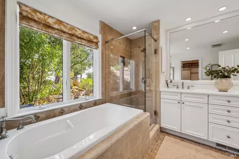 Bath - 7 Madrono Ave, Corte Madera, CA 94925 photo 2 of 5