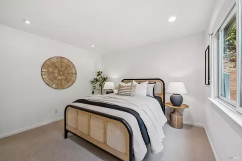 Bedroom - 7 Madrono Ave, Corte Madera, CA 94925 photo 6 of 10