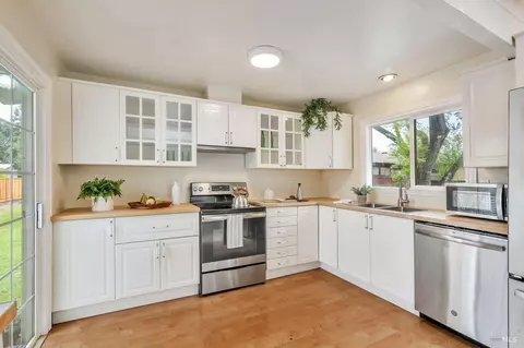 75 Benson Ln, Cotati, CA 94931 photo 3