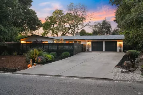 5085 Newanga Ave, Santa Rosa, CA 95405