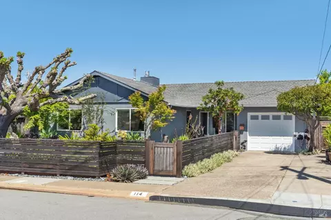 114 Hawthorn Way, San Rafael, CA 94903