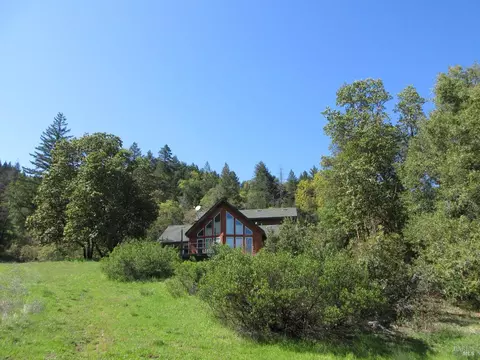 6865 Catblade Rd, Laytonville, CA 95454