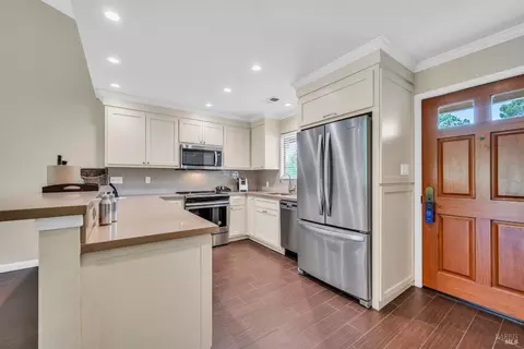 Entry Way - 883 Oak Leaf Way, Napa, CA 94558 photo 1 of 1