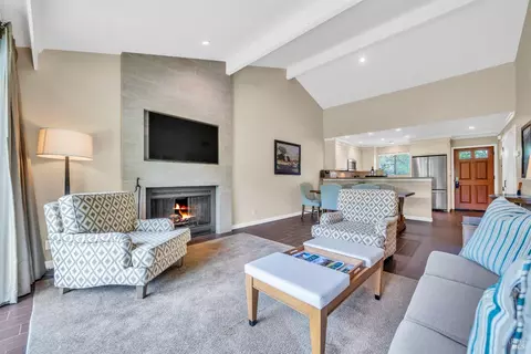 Living - 883 Oak Leaf Way, Napa, CA 94558 photo 2 of 2