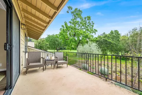 Exterior - 883 Oak Leaf Way, Napa, CA 94558 photo 2 of 9