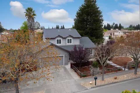 1103 Glen Valley Ln, Santa Rosa, CA 95401