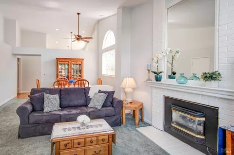 Living - 427 Longridge Dr, Vallejo, CA 94591 photo 3 of 3