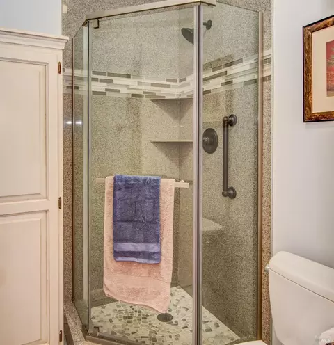 Bath - 427 Longridge Dr, Vallejo, CA 94591 photo 2 of 3