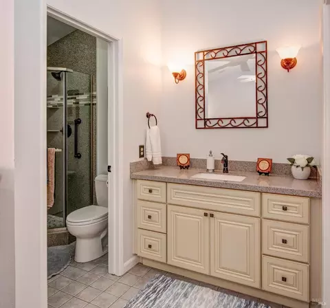 Bath - 427 Longridge Dr, Vallejo, CA 94591 photo 1 of 3