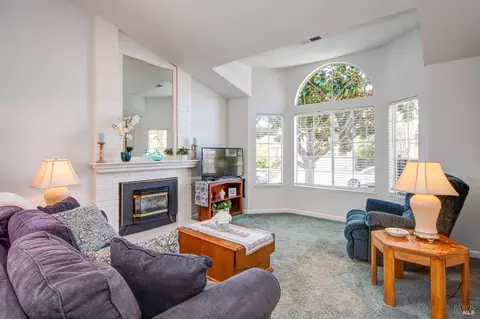 Living - 427 Longridge Dr, Vallejo, CA 94591 photo 1 of 3