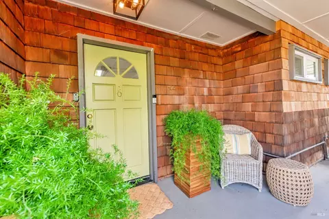 6 Redwood Ave, Corte Madera, CA 94925