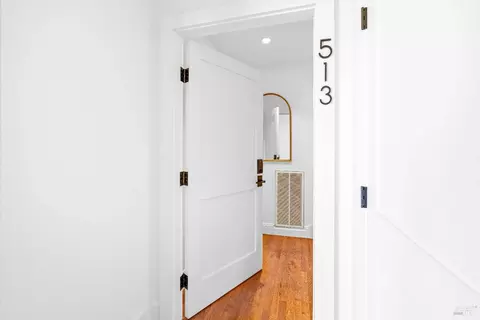Entry Way - 513-515 Bridgeway Blvd, Sausalito, CA 94965 photo 3 of 8
