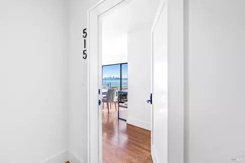 Entry Way - 513-515 Bridgeway Blvd, Sausalito, CA 94965 photo 8 of 8