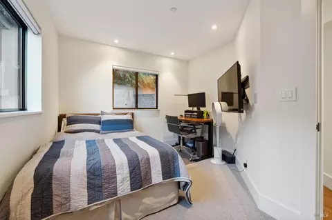 Bedroom - 513-515 Bridgeway Blvd, Sausalito, CA 94965 photo 5 of 8