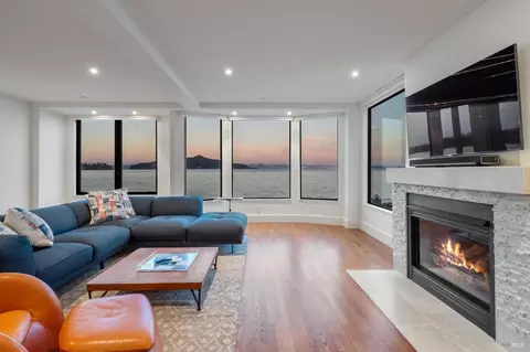 Living - 513-515 Bridgeway Blvd, Sausalito, CA 94965 photo 6 of 7