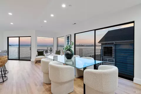 Dining - 513-515 Bridgeway Blvd, Sausalito, CA 94965 photo 4 of 4
